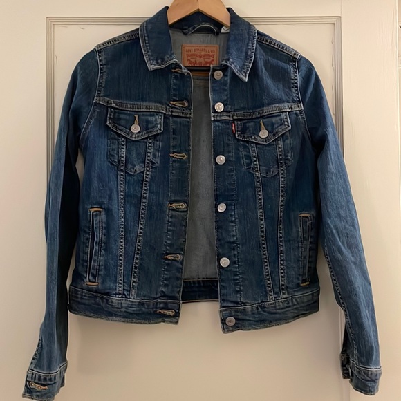 Levi's Jackets & Blazers - Levi’s Denim Trucker Dark Wash Jean Jacket